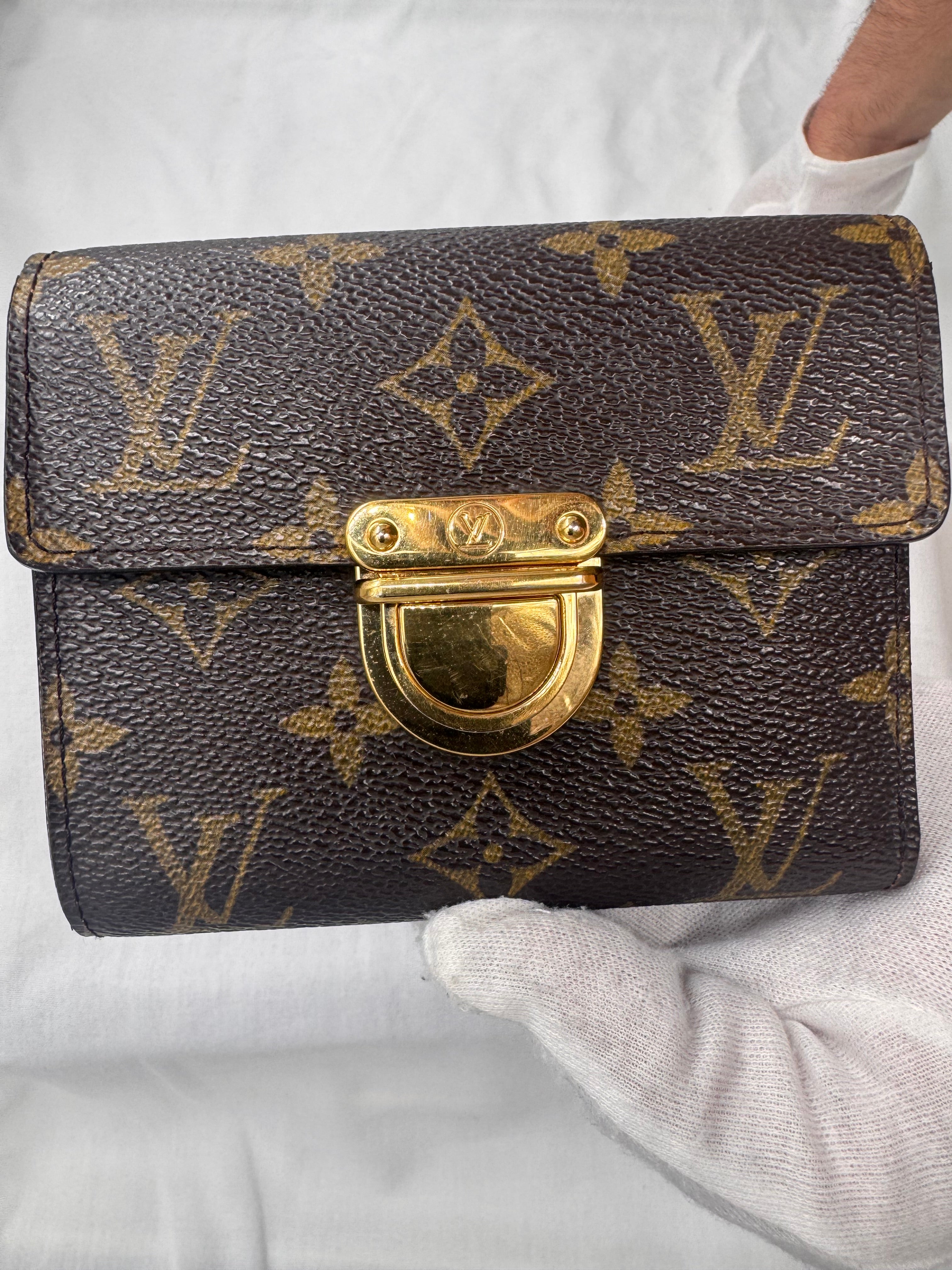 ארנק לואי ויטון קלאסי מקנבס מונוגרם עם אבזם מוזהב – מהדורת וינטג' יוקרתית