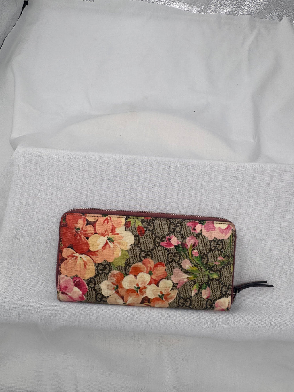 Gucci GG Blooms Zip Around Wallet