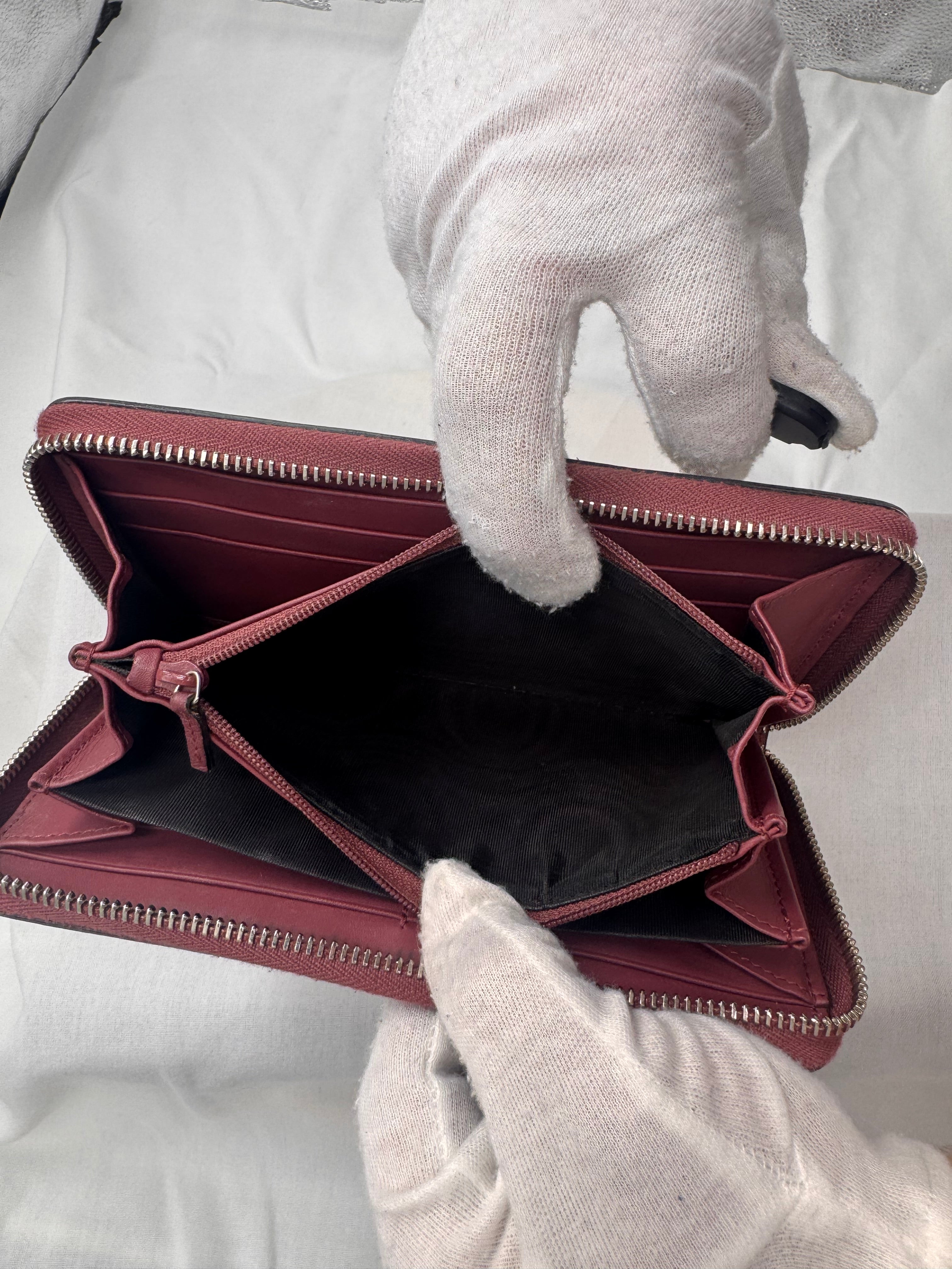 Gucci GG Blooms Zip Around Wallet